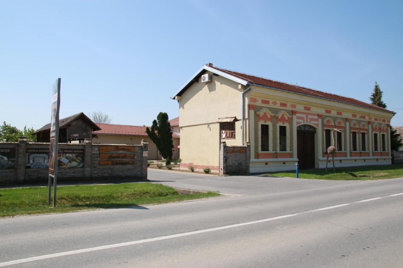 Hotel Lug Osijek Eksteriør billede